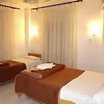 Hotel Avra 2*