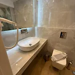 Avra Peraía