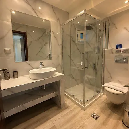 Avra Hotel Peraía