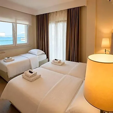 Avra Hotel