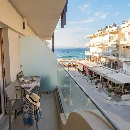 Avra Hotel 2*
