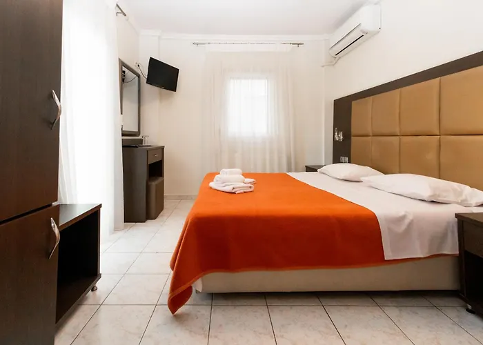 Avra Hotell Peraía