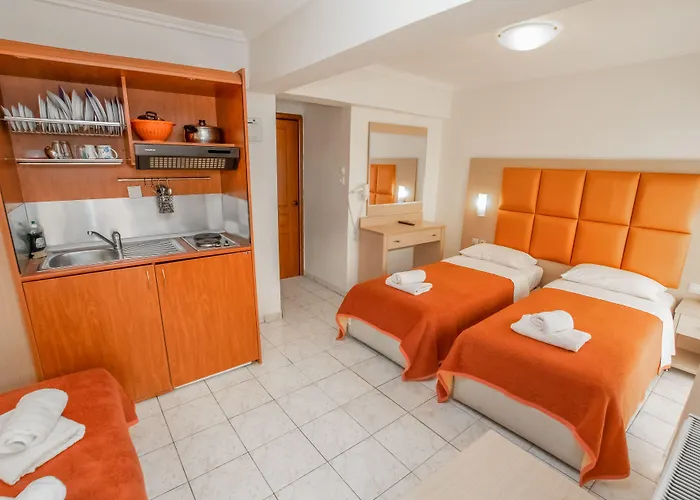 Avra Hotell