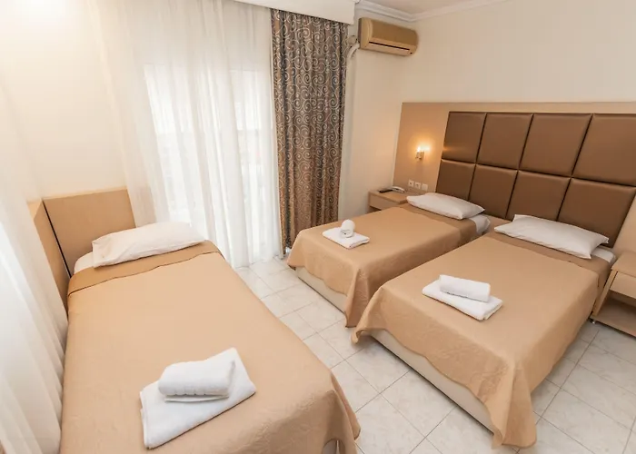 Avra Hotell Peraía