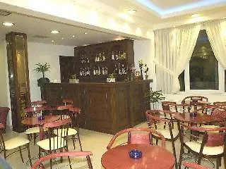 Hotell Avra Peraía