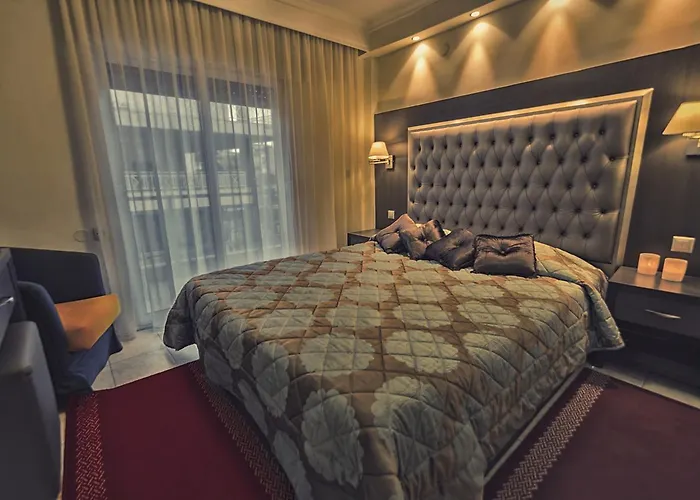 Hotell Avra