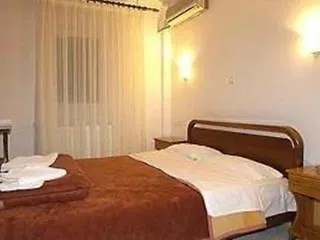 Avra Peraia (Thessaloniki)