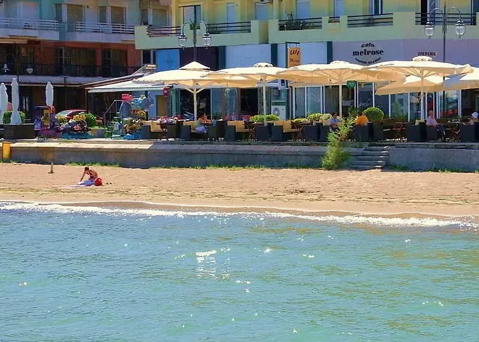 Hotell Avra