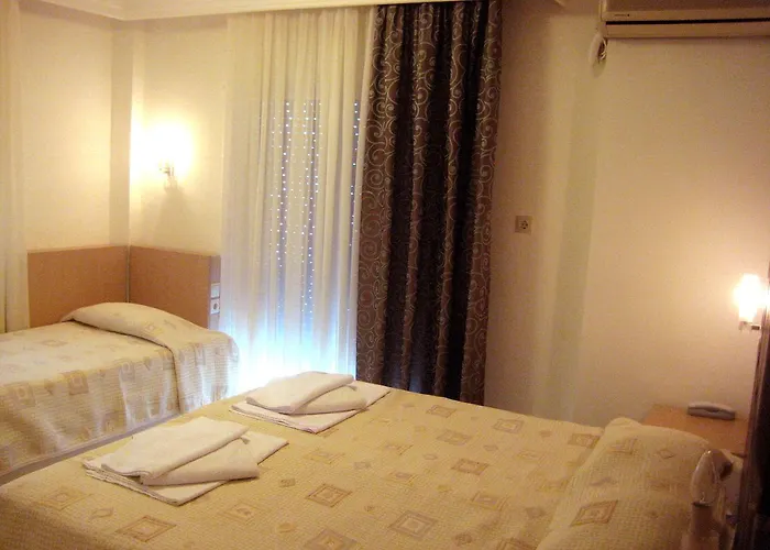 Hotell Avra Peraía